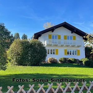 Einzigartige Auszeit Mit Bergblick In Apartment